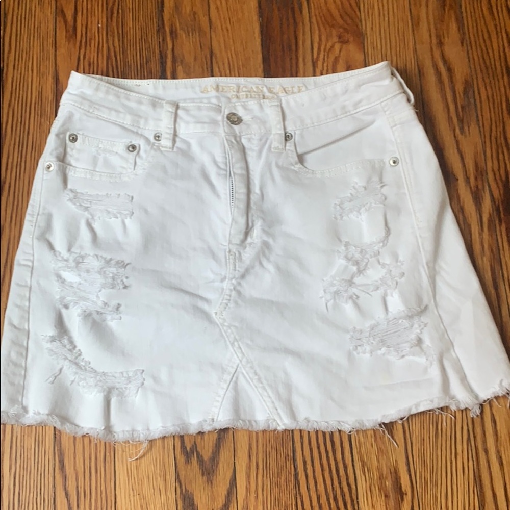 American Eagle white jean skirt
